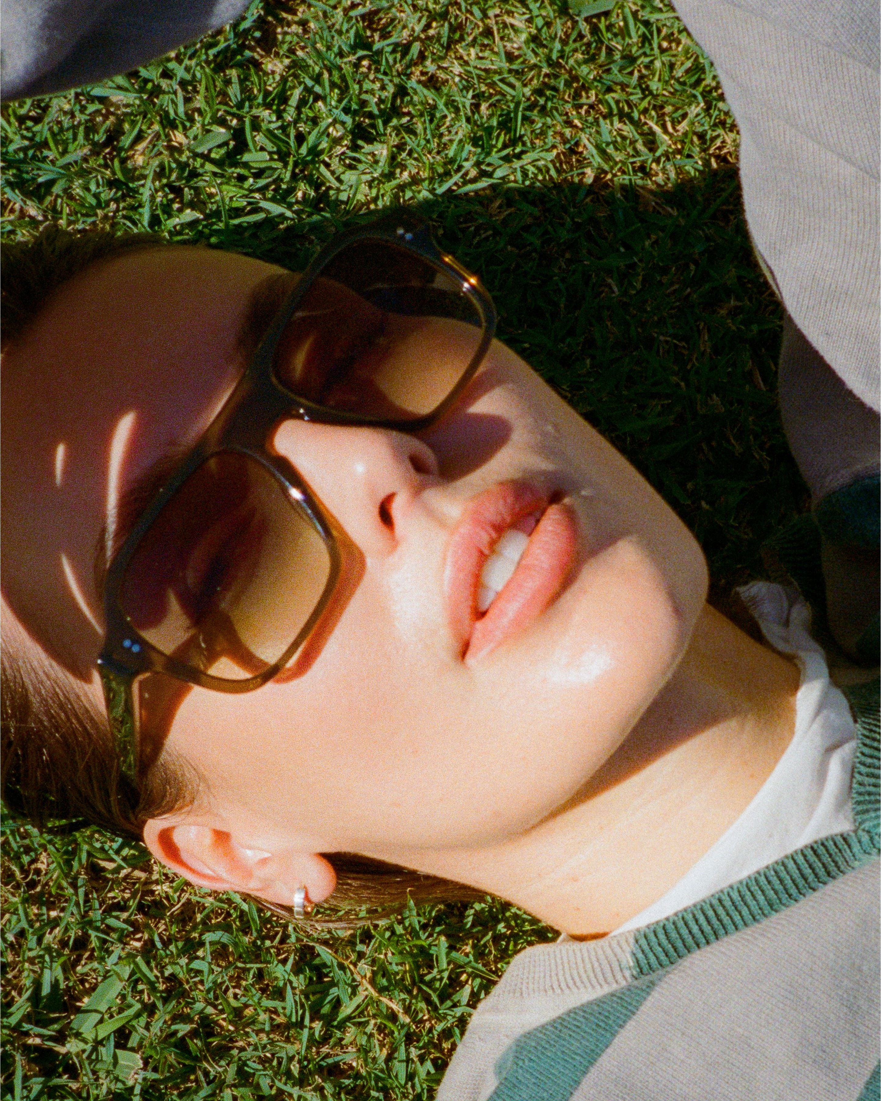Pano Sunglasses - Army Green Polished / Green Gradient