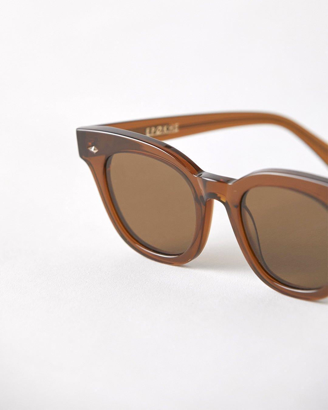 Dylan ZERO - Maple Polished / Brown Zero